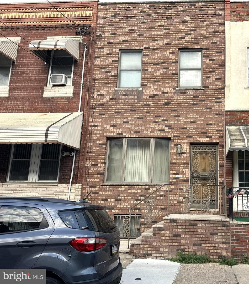 2317 S 9th Street, Philadelphia