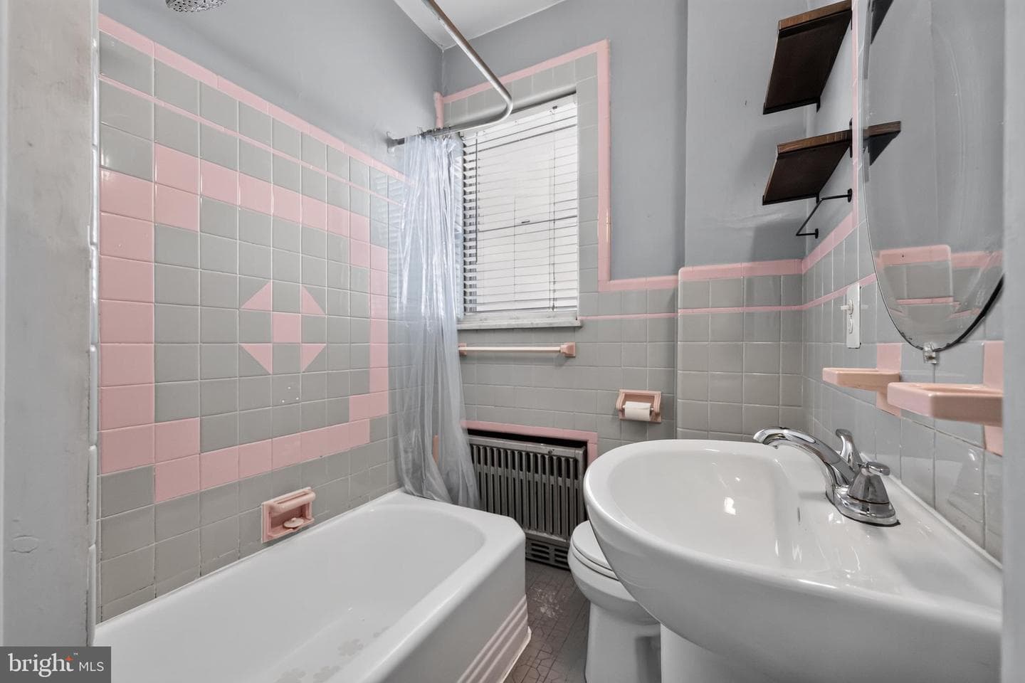 2336 S Chadwick Street photo 19