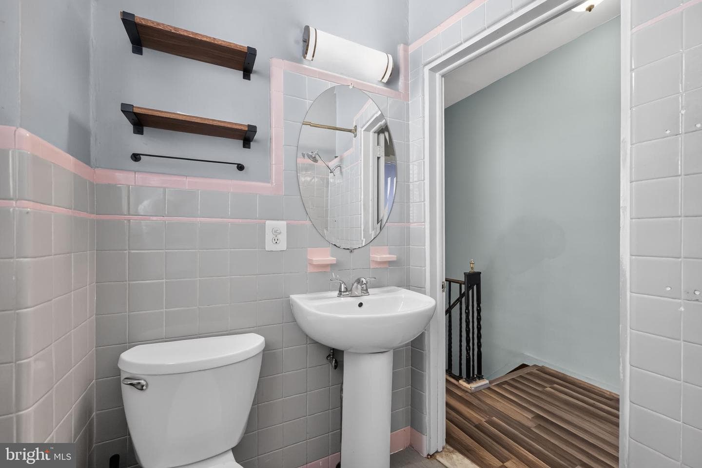 2336 S Chadwick Street photo 20