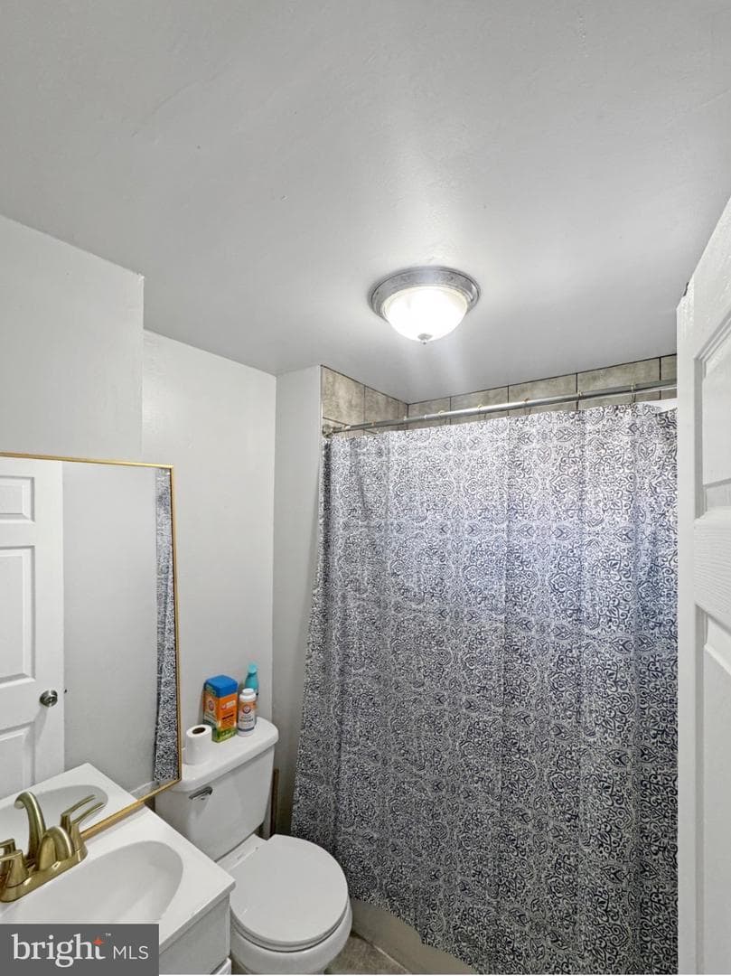 1245 Adams Avenue photo 21