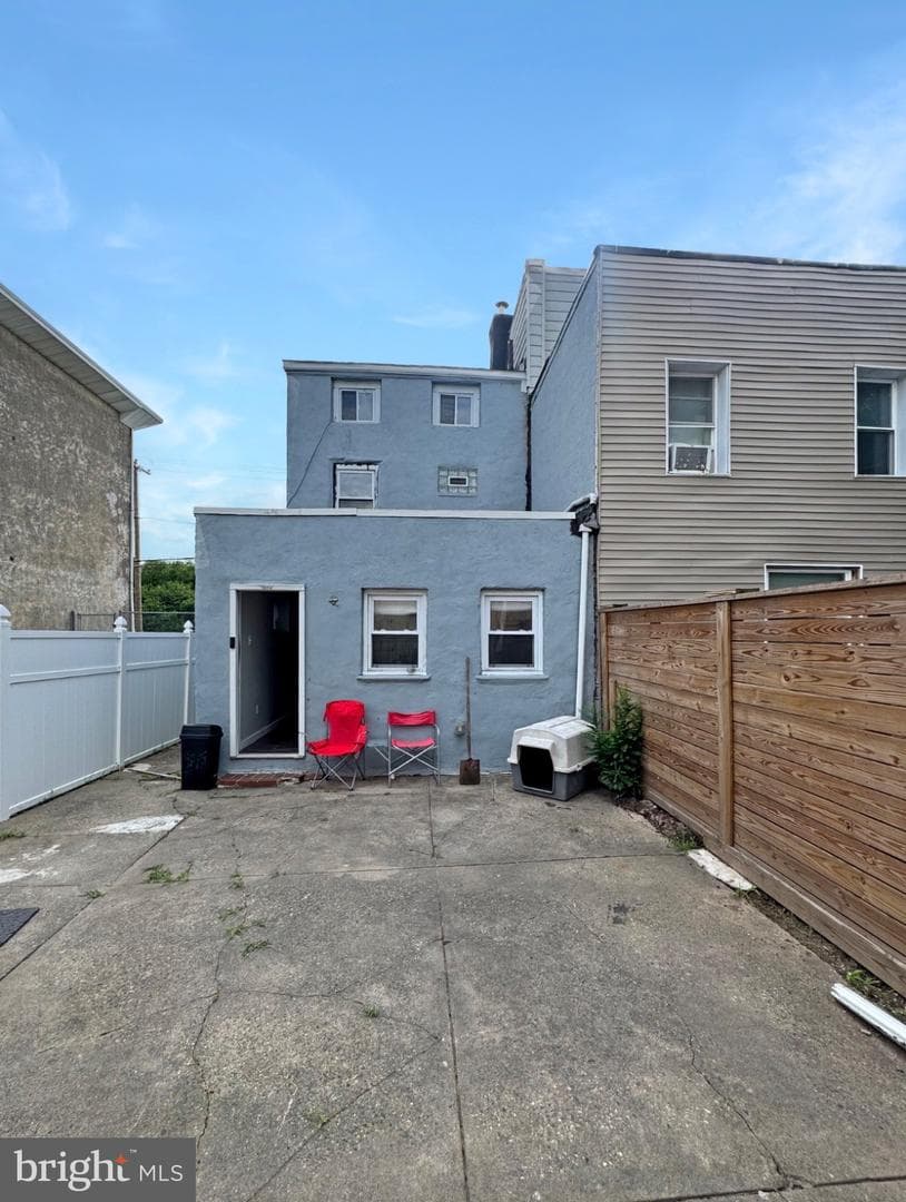 1245 Adams Avenue photo 6
