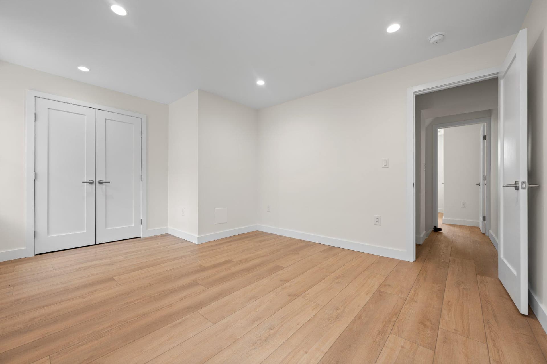440 Poplar Street photo 18