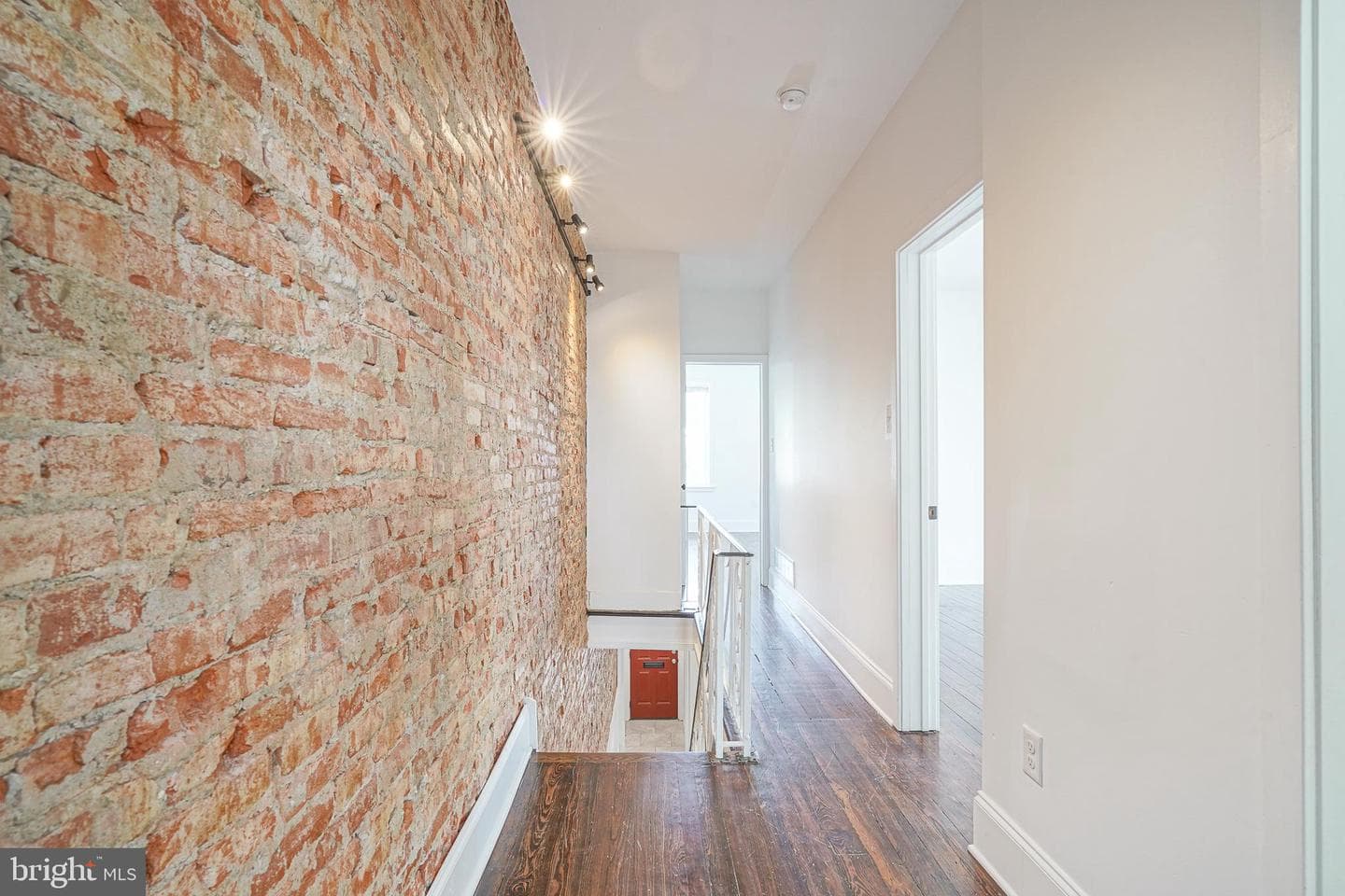 4826 Greenway Avenue photo 10