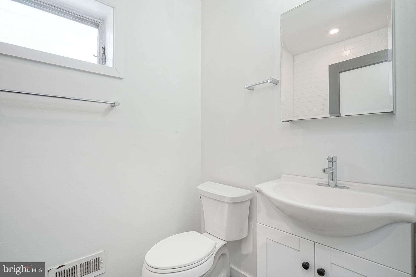 4826 Greenway Avenue photo 17