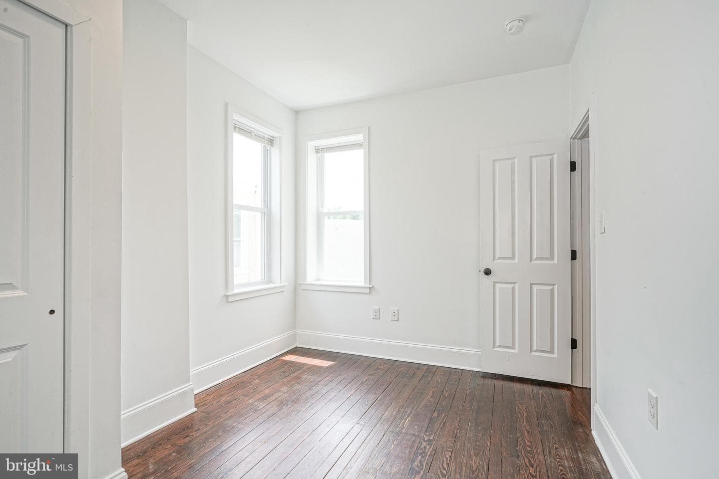 4826 Greenway Avenue photo 19