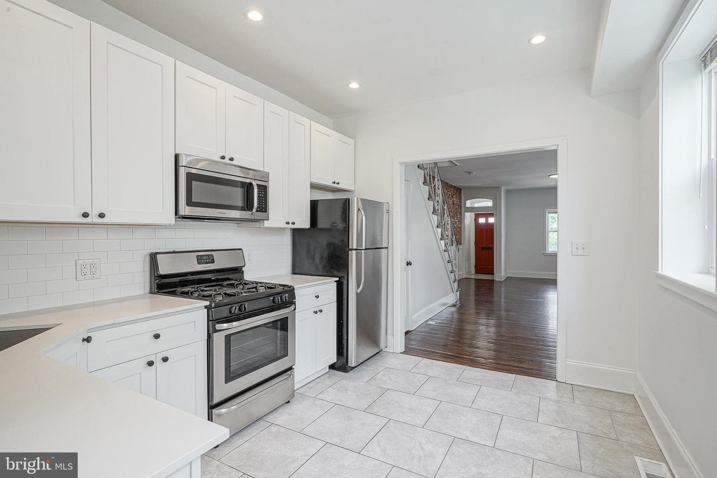 4826 Greenway Avenue photo 5