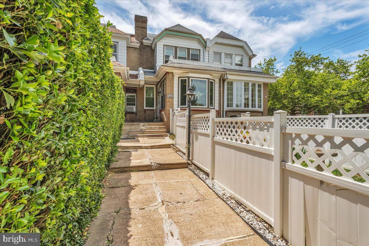3502 Oakmont Street, Philadelphia