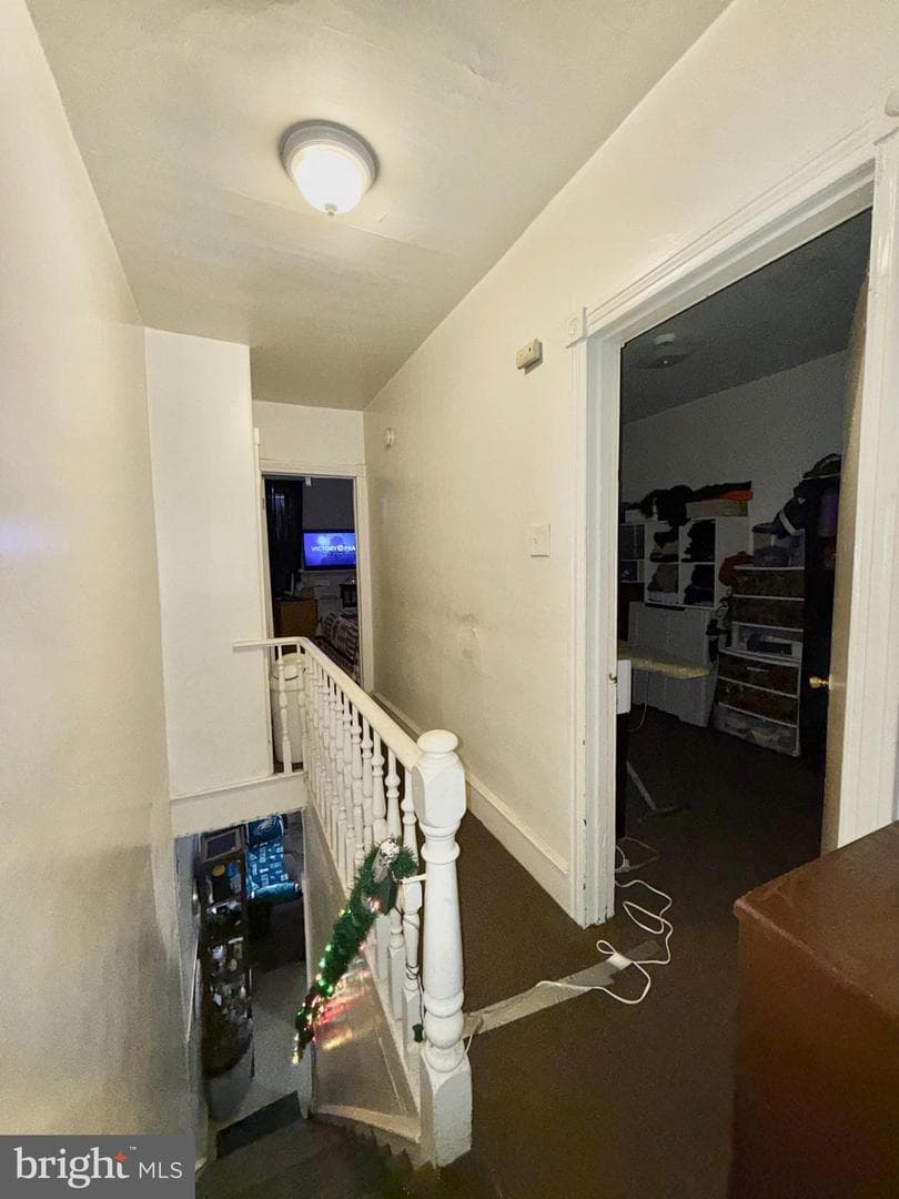 638 W Mayfield Street photo 11