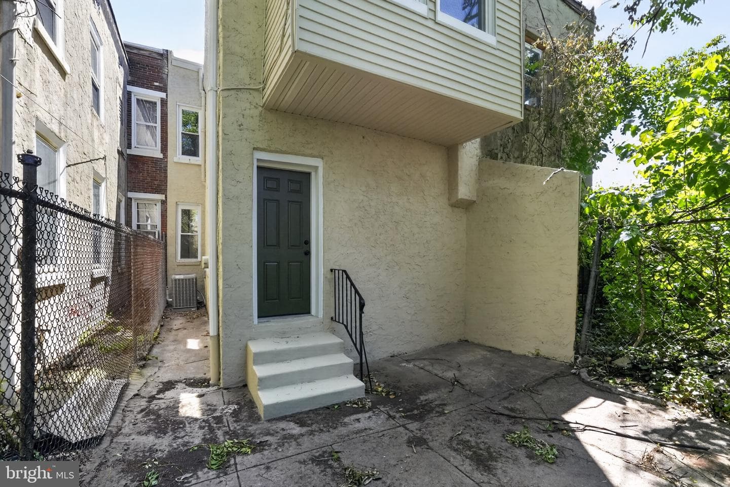 2235 Page Street photo 27