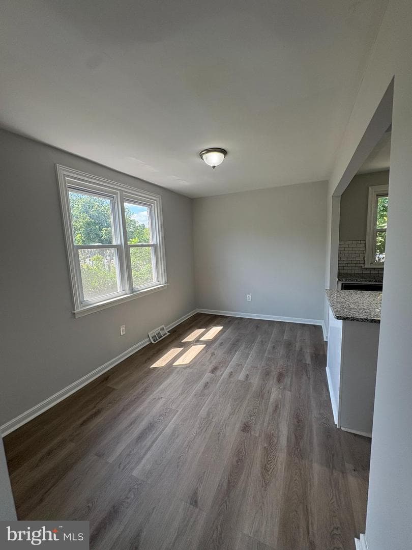 1836 E Sanger Street photo 5