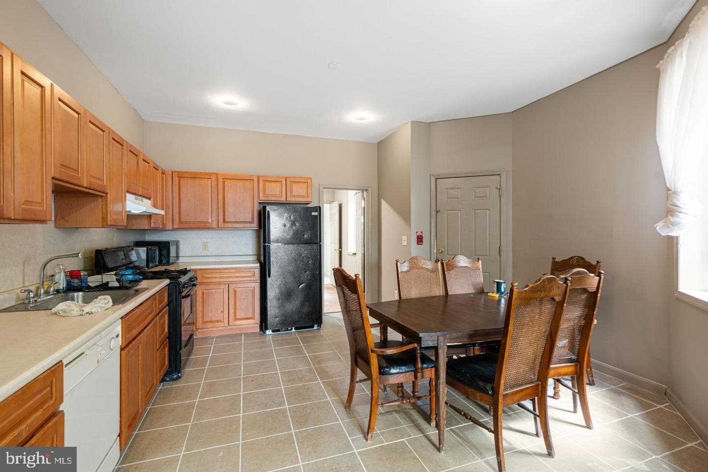 1531 W Norris Street photo 24