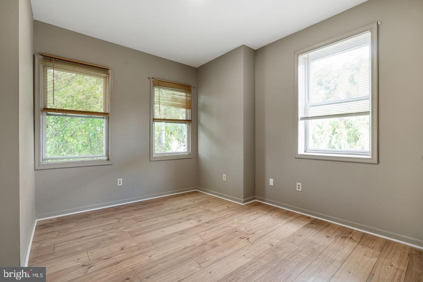 1531 W Norris Street photo 33
