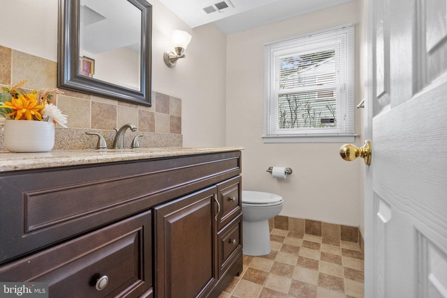 142 Greycourt Road photo 13