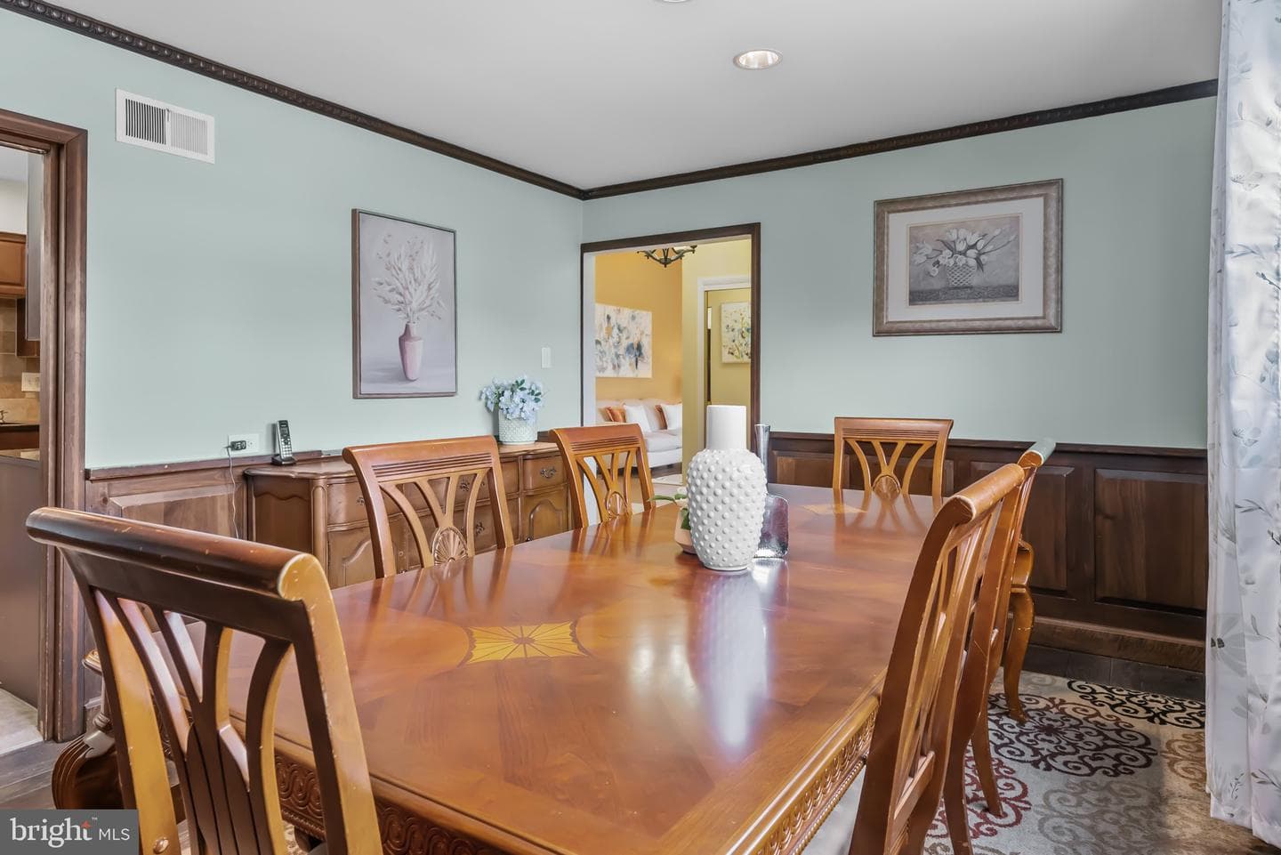 142 Greycourt Road photo 22