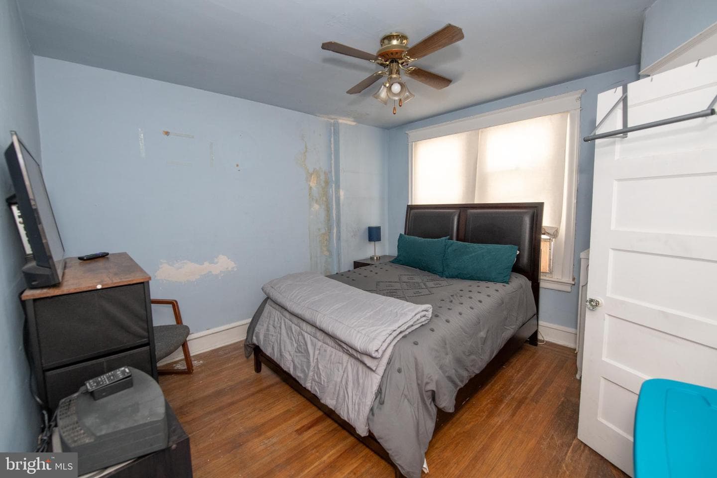 954 Wakeling Street photo 21