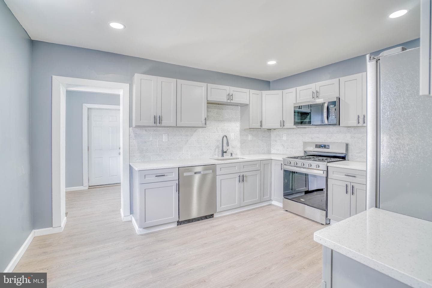3601 Rhawn Street photo 8