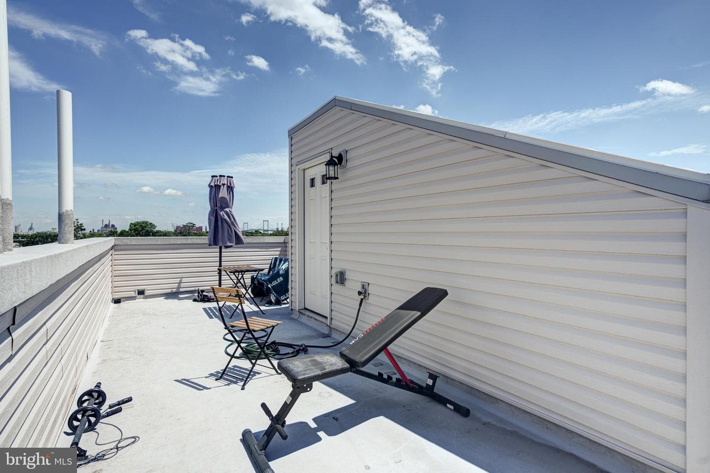 2611 S Marshall Street photo 27