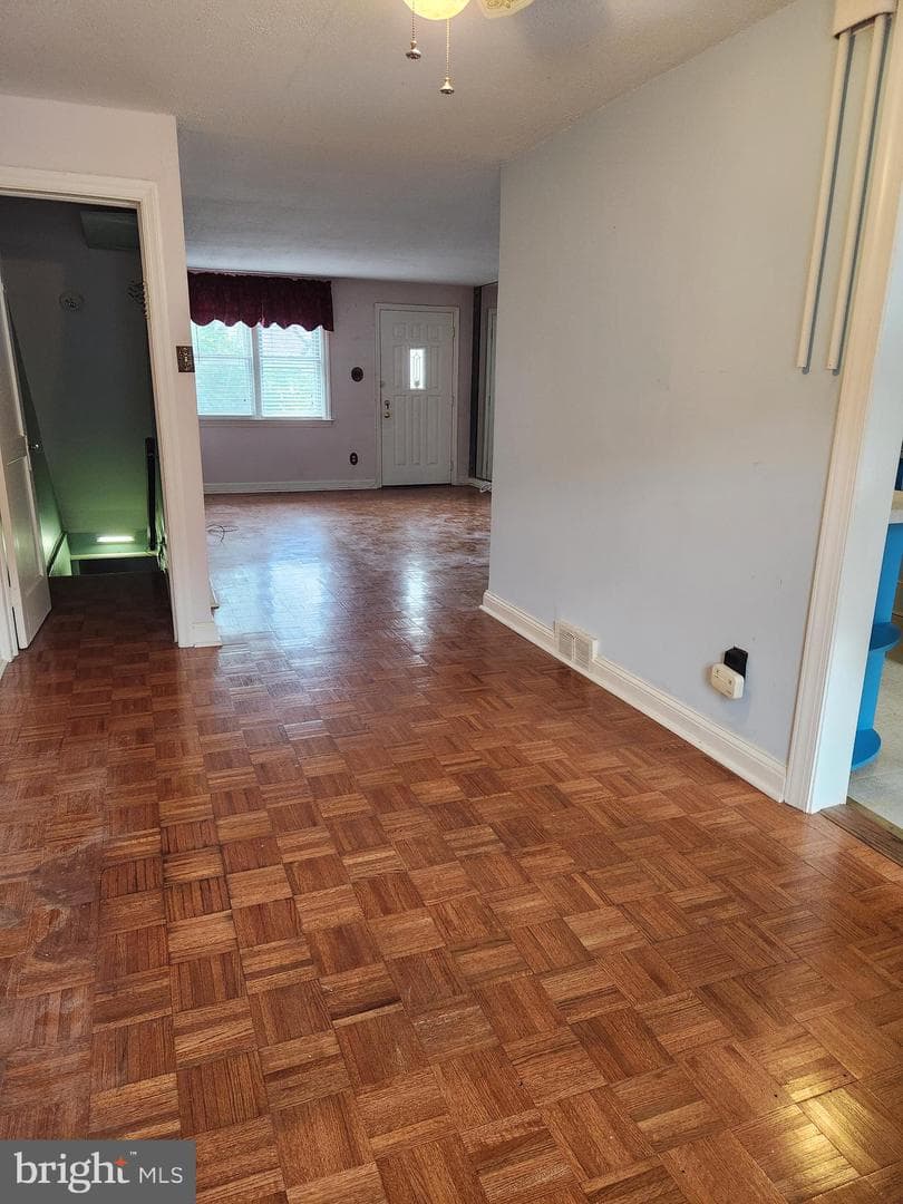 1363 Kimberly Drive photo 3