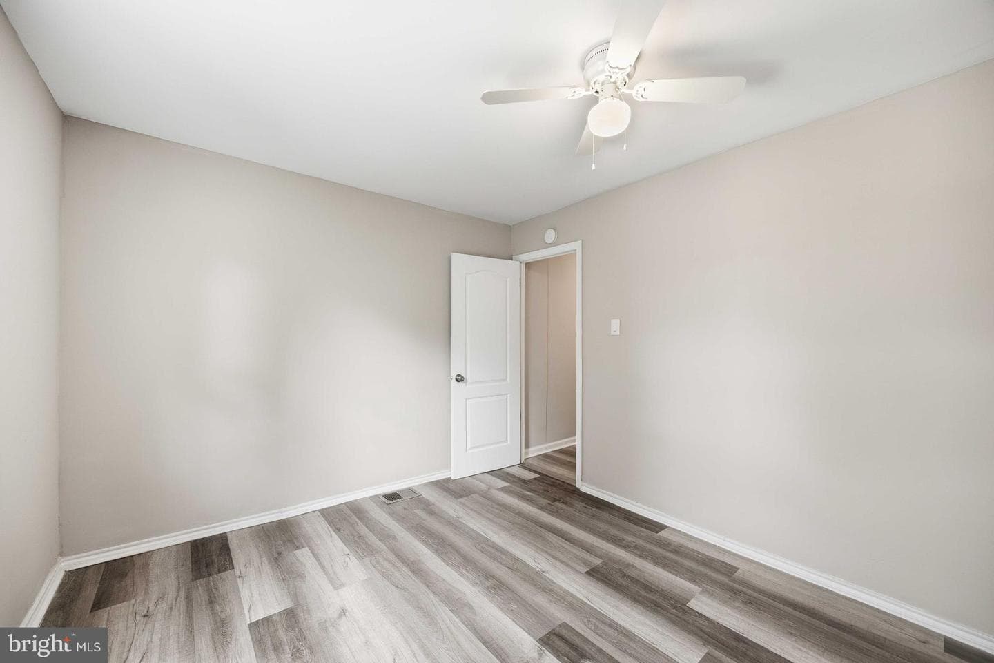 263 W Duval Street photo 18