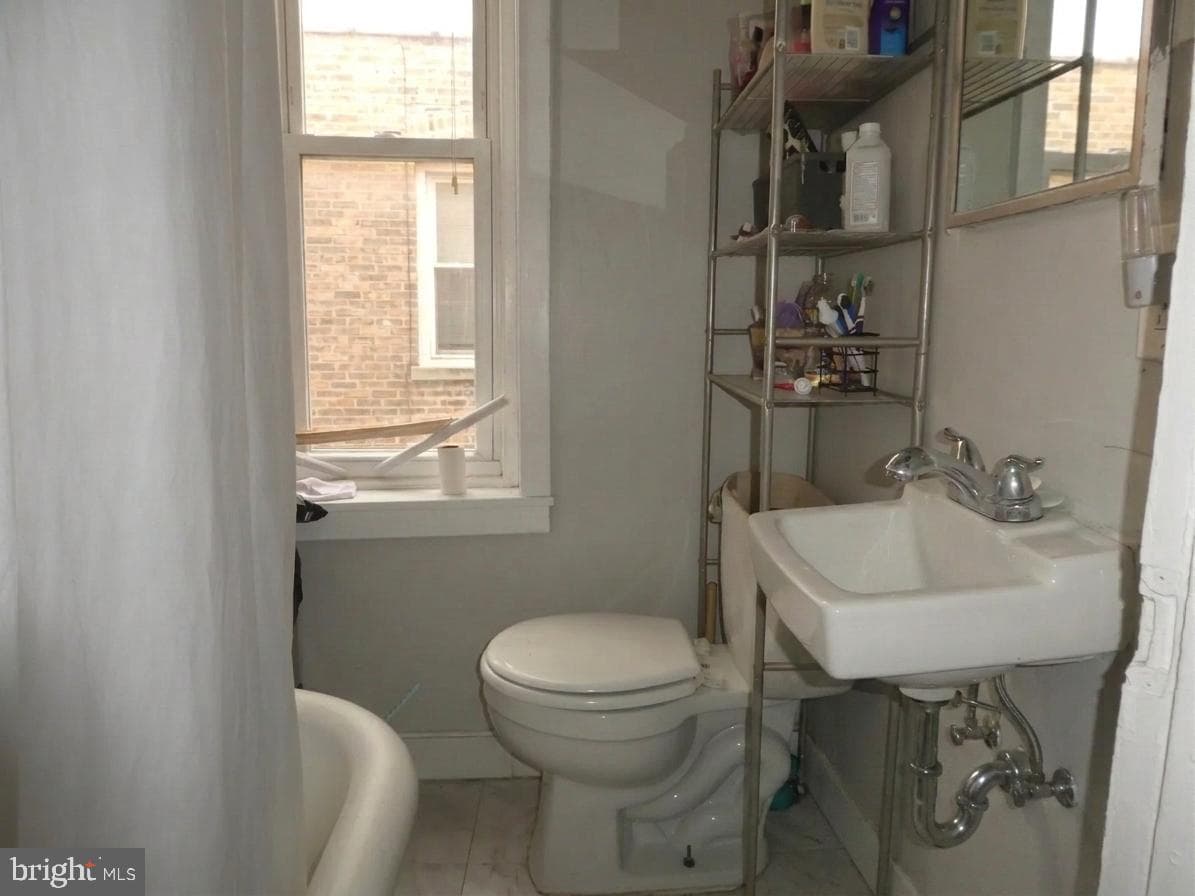 2070 Bellmore Avenue photo 9