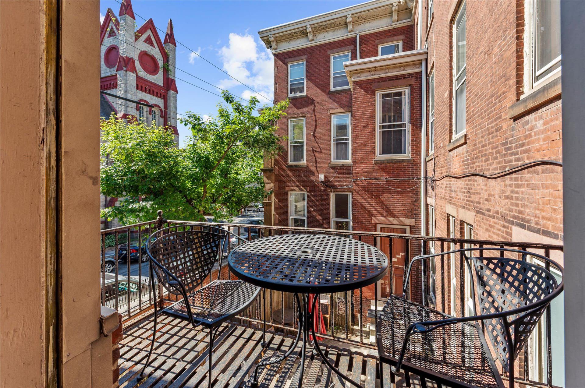 1901 Green Street #9 photo 6