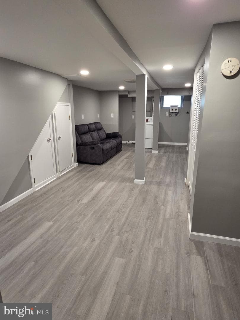 448 Robbins Street photo 12