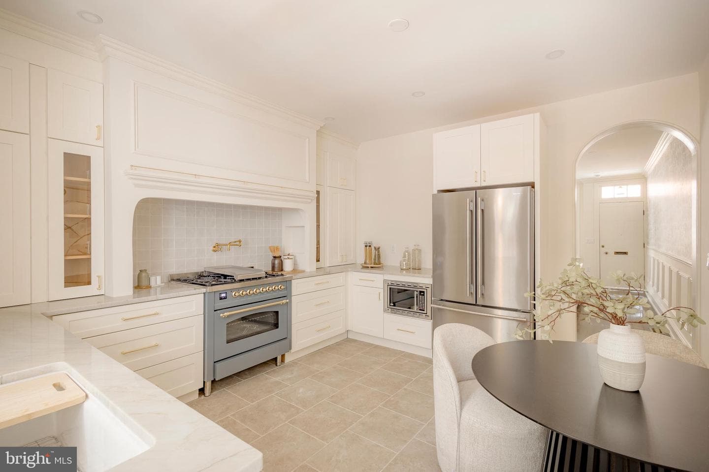 514 Delancey Street photo 11