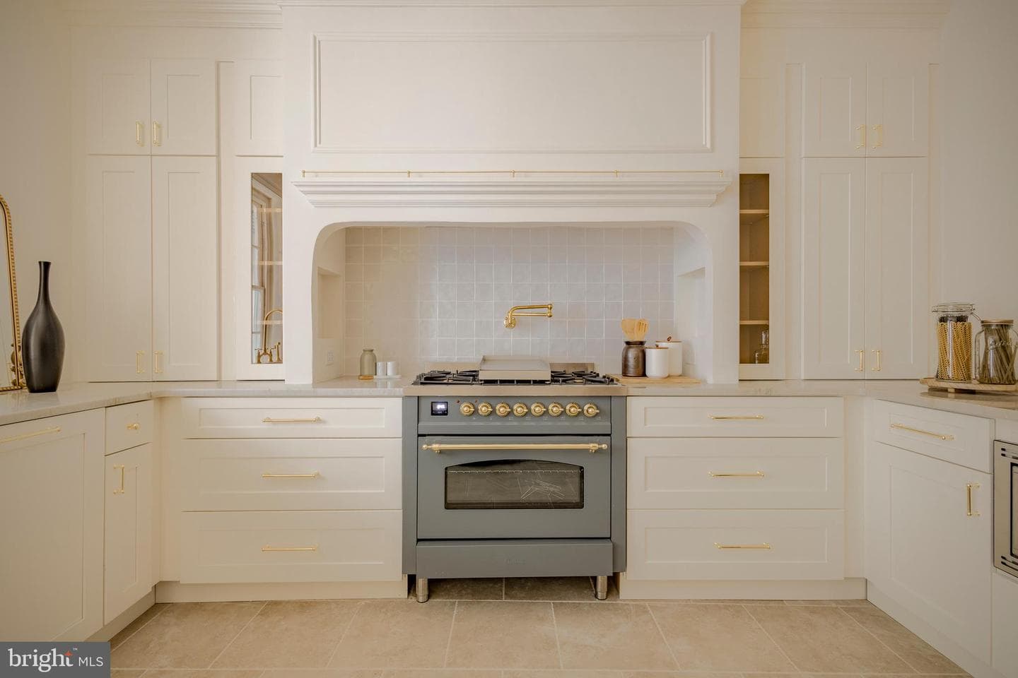 514 Delancey Street photo 7