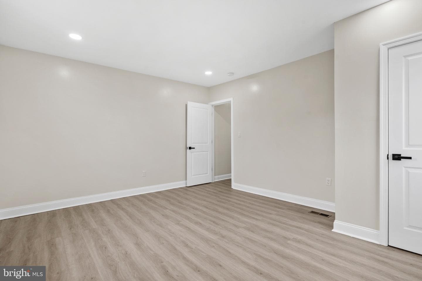 1543 67th Avenue photo 19