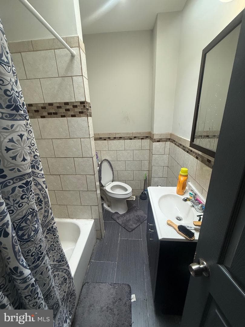 62 N Farson Street photo 17