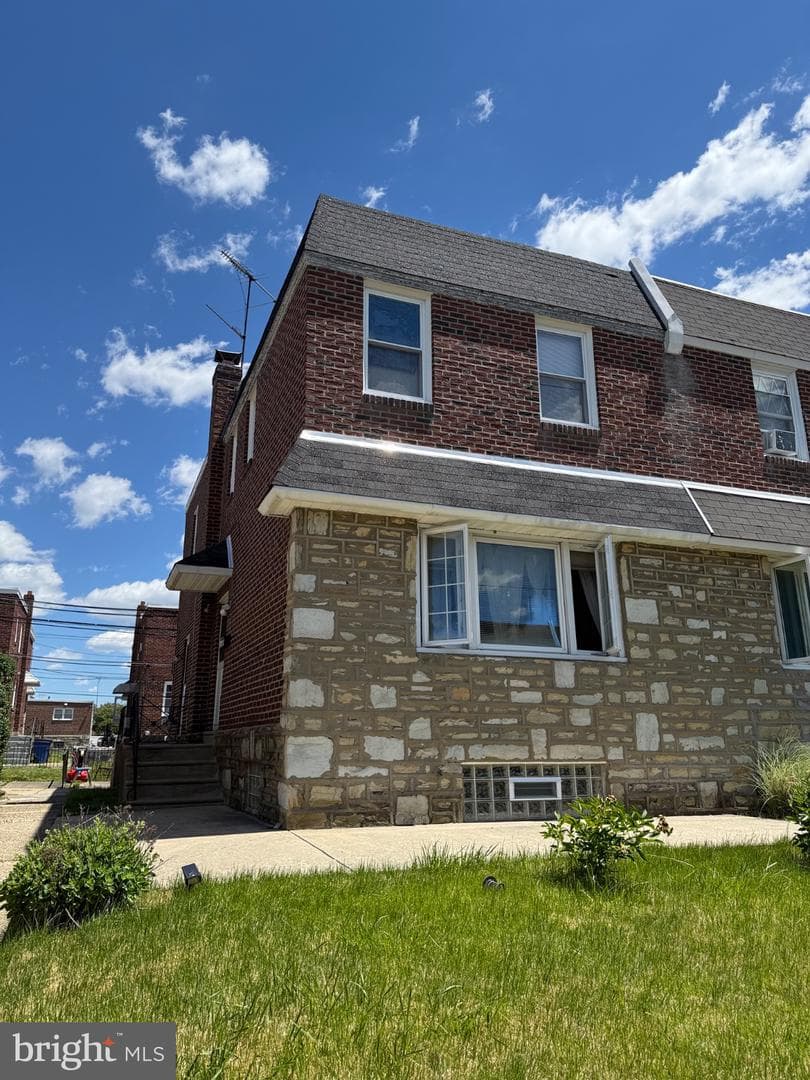 1733 Megargee, Philadelphia