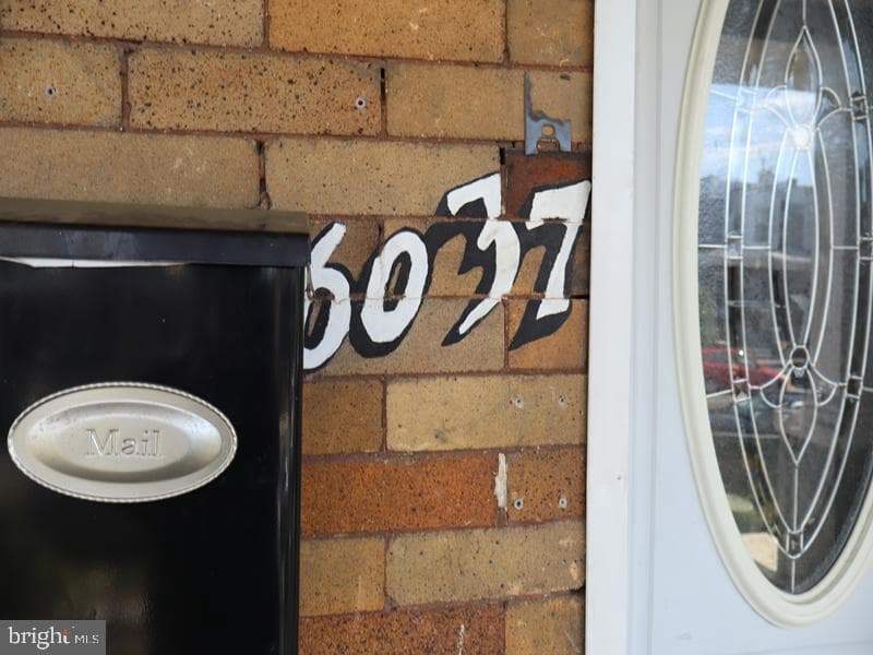 6037 Spruce Street photo 3