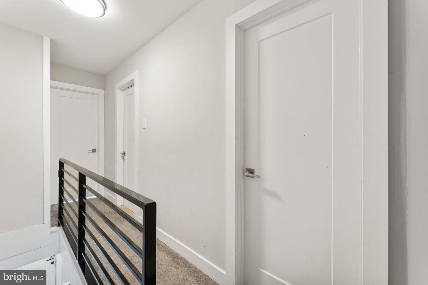 2833 S Sydenham Street photo 15