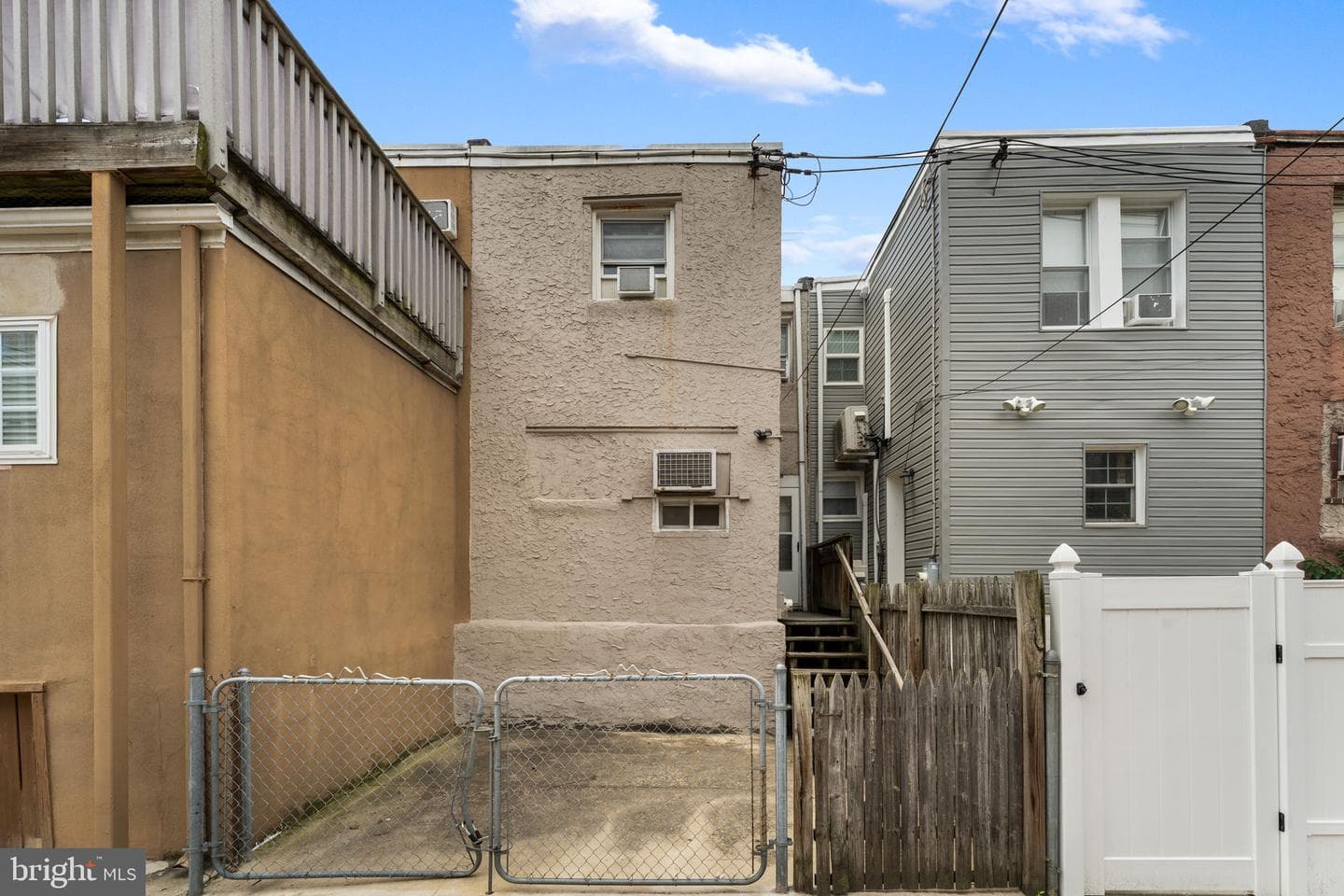 2833 S Sydenham Street photo 26
