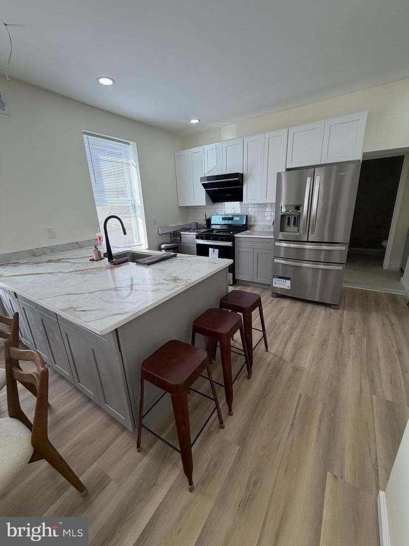 647 Kerper Street photo 4