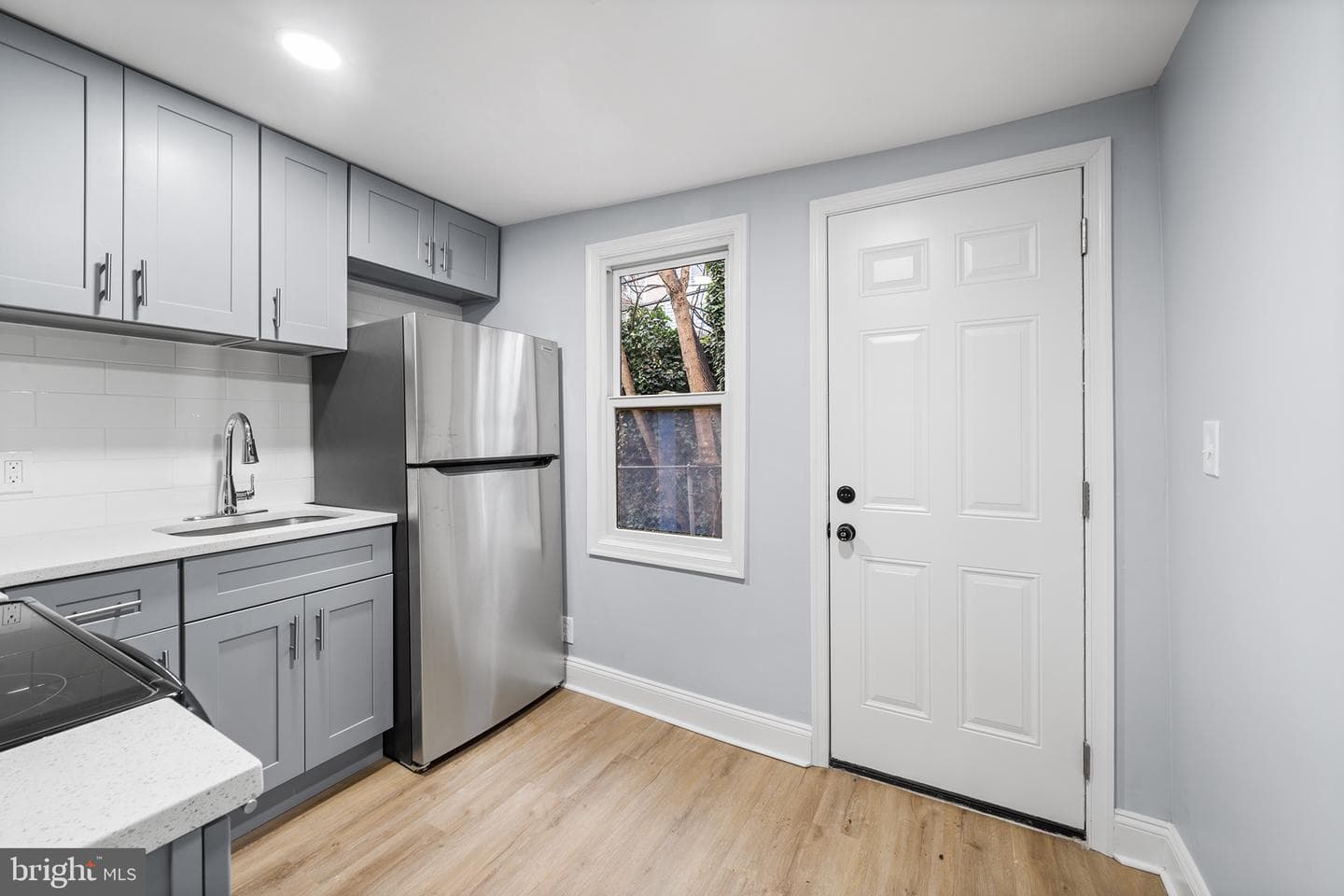 5030 Tacoma Street photo 3