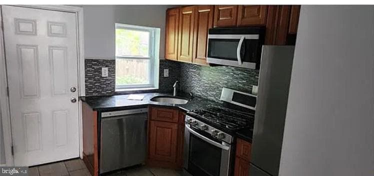5009 Tacoma Street photo 2