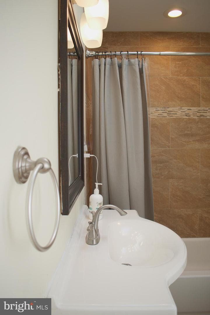 1128 Atwood Road photo 16