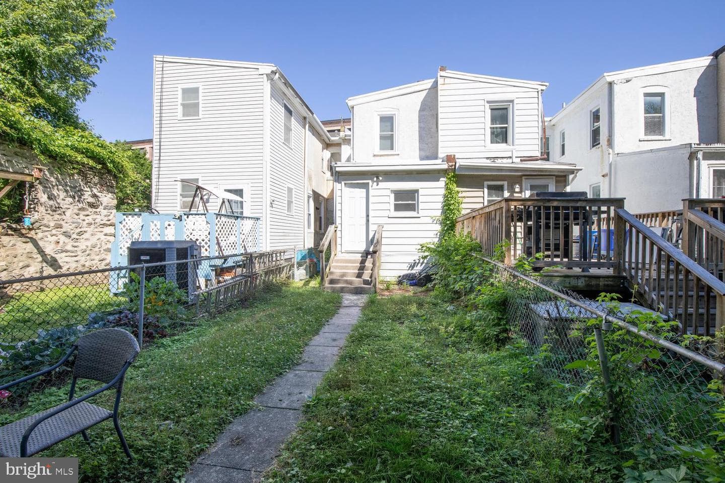 417 Krams Avenue photo 22