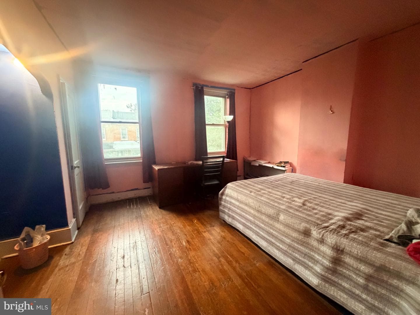 132 Delphine Street photo 8