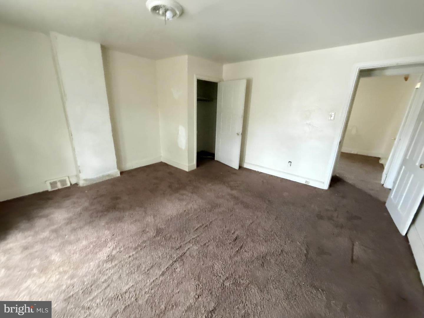 70 E Springer Street photo 10