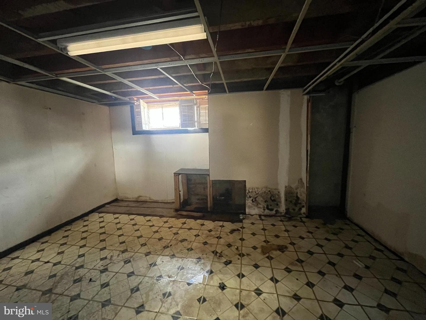 1412 E Sharpnack Street photo 12