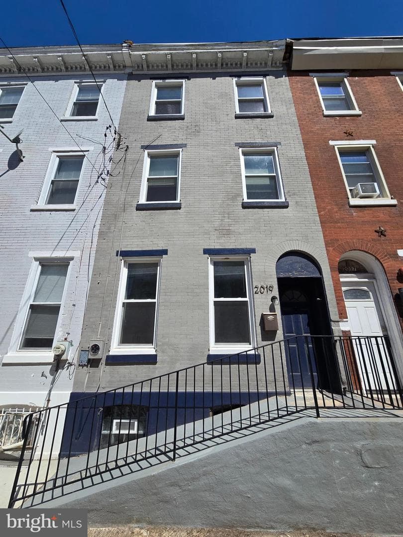 2019 W Oxford Street, Philadelphia