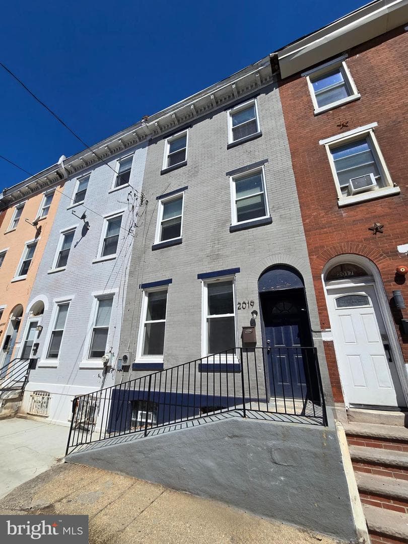 2019 W Oxford Street, Philadelphia