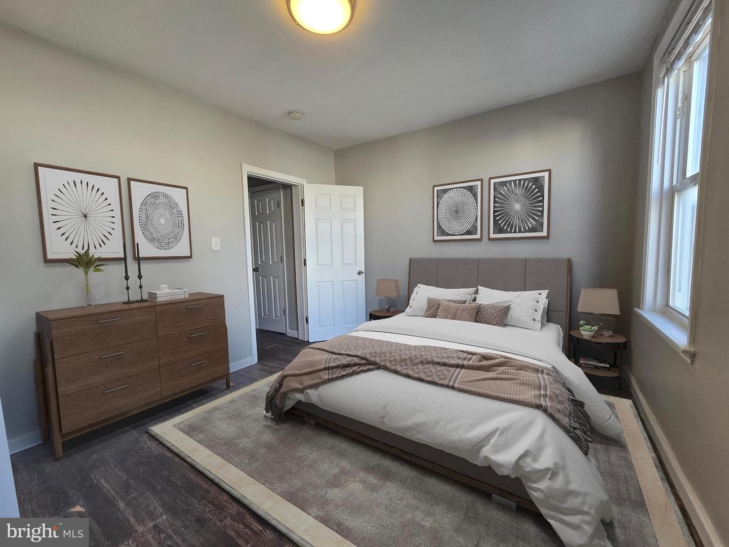 2260 E Cambria Street photo 12