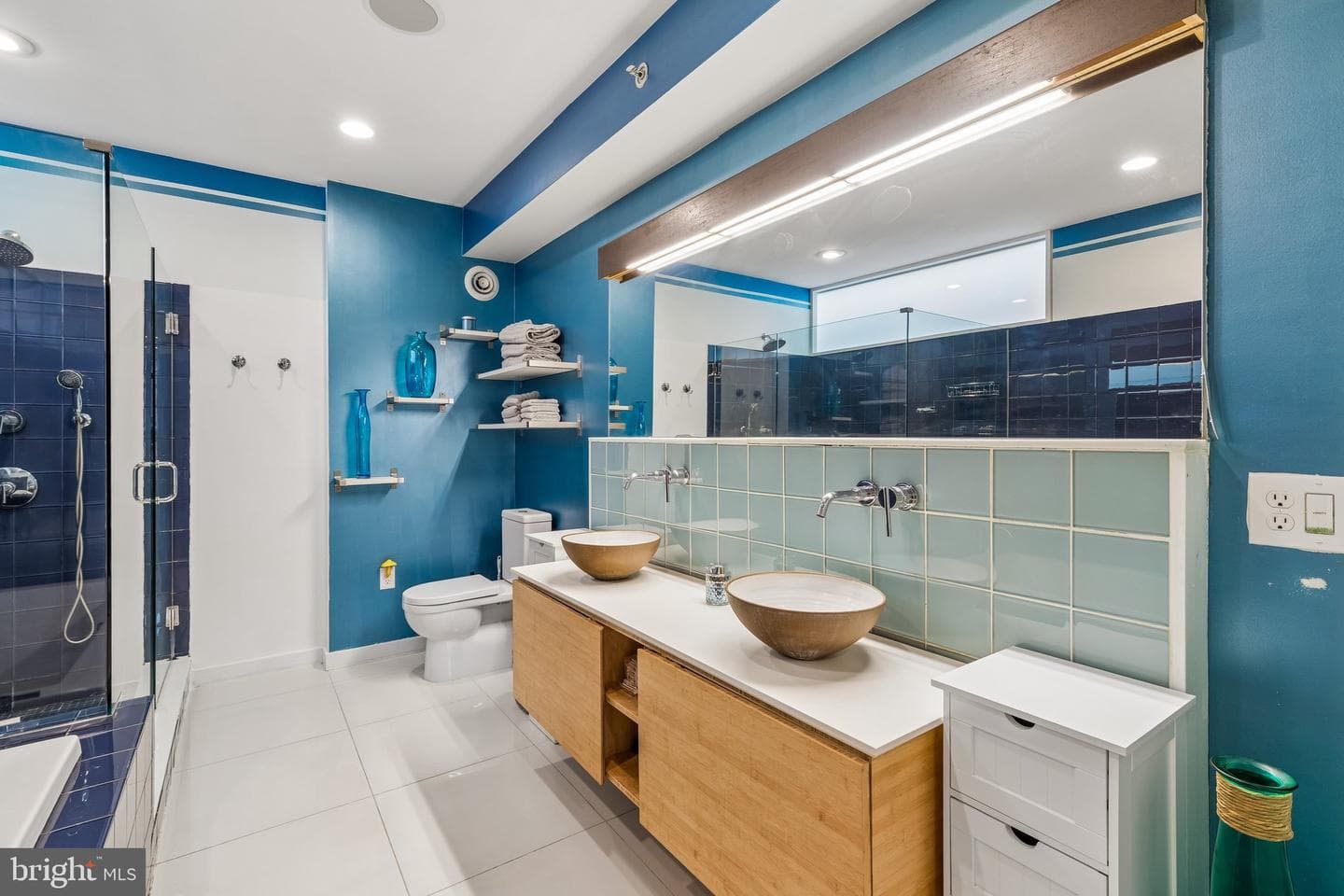 151 W Laurel Street #a photo 38
