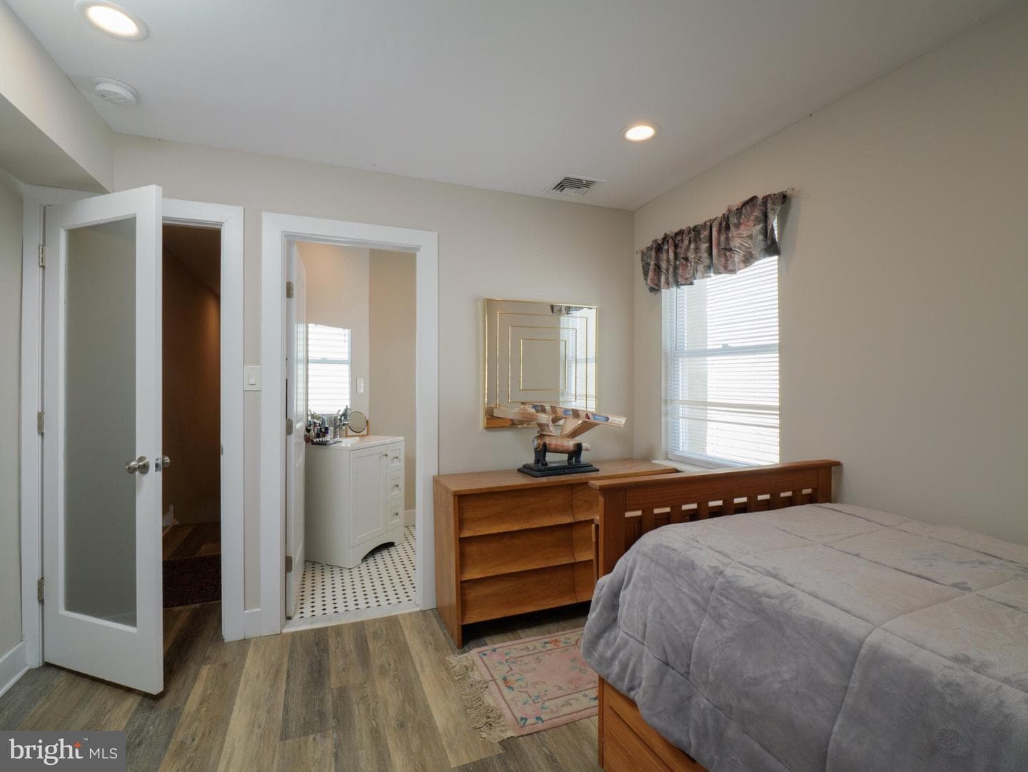 1133 S 23rd Street photo 17