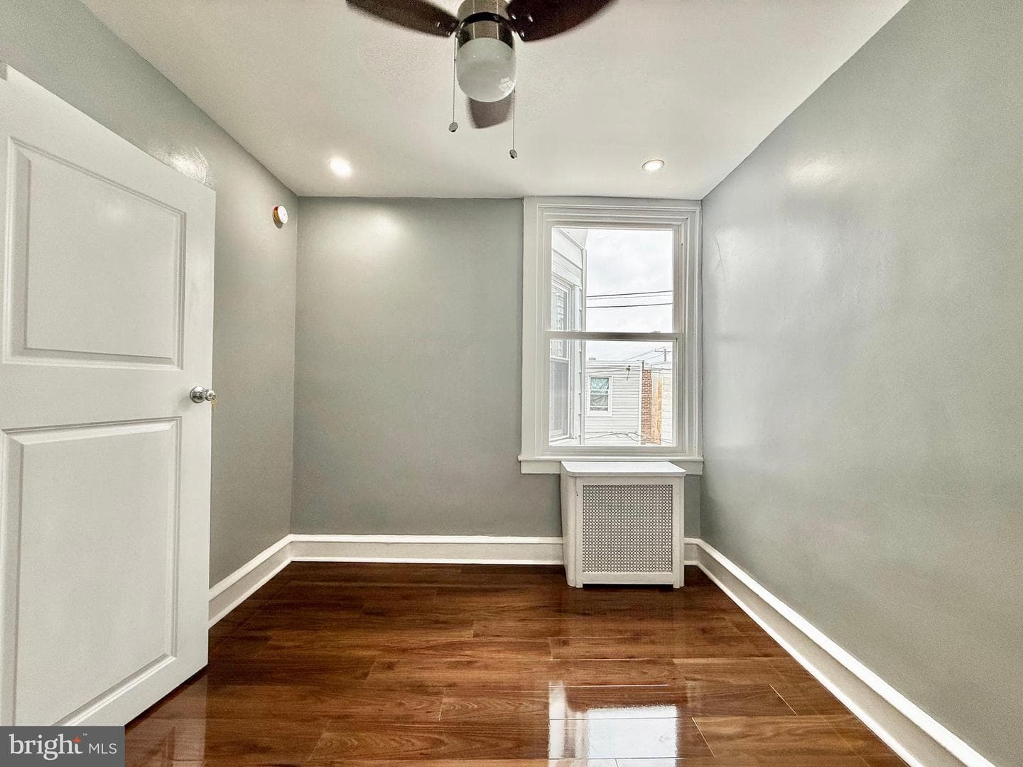 207 W Nedro Avenue photo 48
