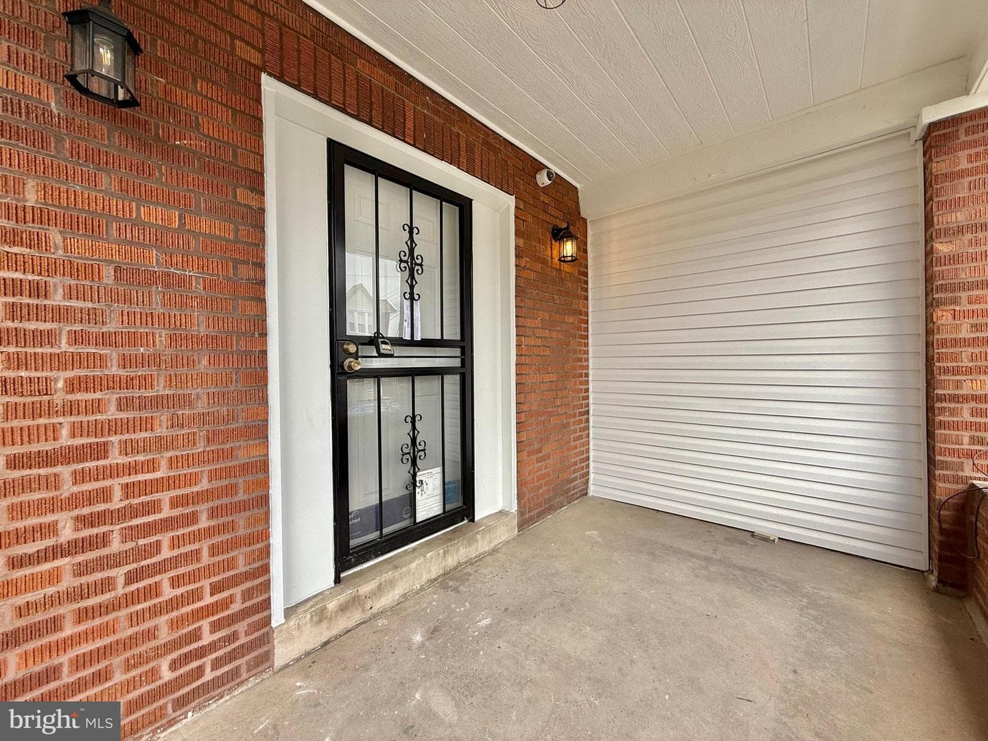 207 W Nedro Avenue photo 8