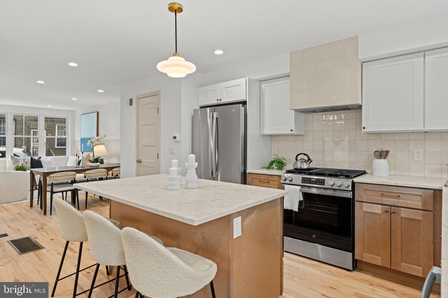 739 Earp Street, Philadelphia